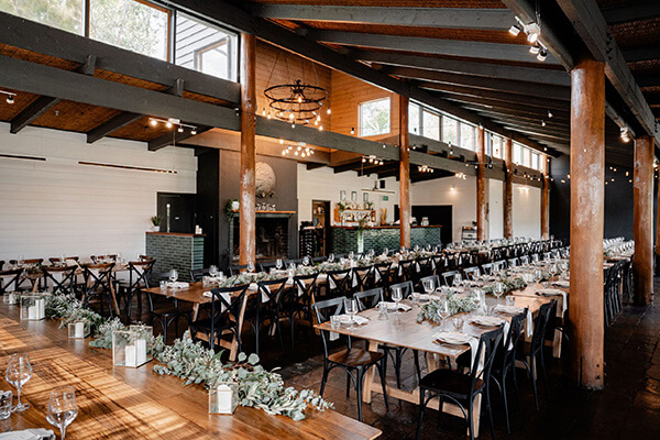 Restaurant wedding reception Yarra Glen Winery & Restaurant